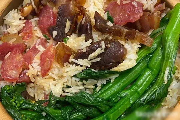 图片[1]-3款爽到爆正宗煲仔饭：豉汁排骨 & 干贝肉饼 & 鲜虾鲍鱼-配方档案馆