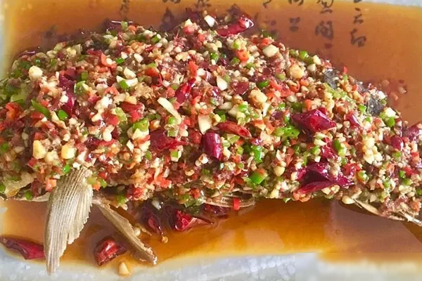 图片[1]-招牌蒜香鱼视频教程-配方档案馆