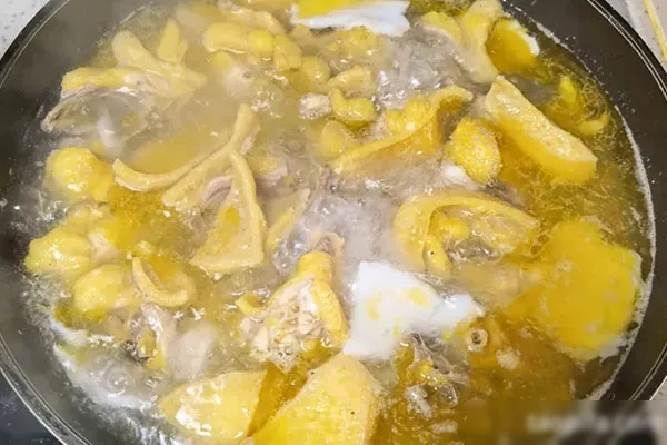 图片[1]-熟食店原价199贵妃黄油鸡技术-配方档案馆