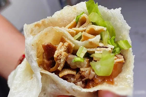 卤肉卷饼、红油煎饼制作视频-配方档案馆