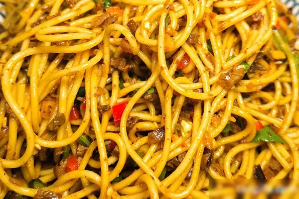 香辣牛肉拌面技术配方和视频教程-配方档案馆