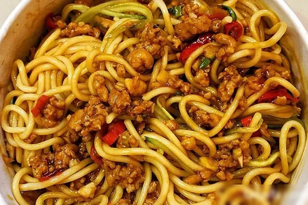 图片[1]-开店级炸酱面制作教程-配方档案馆