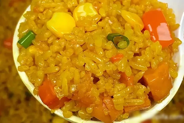 图片[1]-咖喱鸡焖饭技术配方和视频教程-配方档案馆