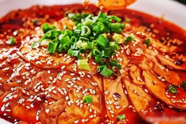 图片[1]-高毛利砂锅秘制酱料技术：麻辣红汤料+红汤烧制酱+送肉臊酱及应用菜例-配方档案馆