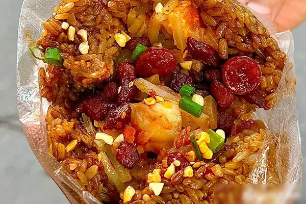 图片[1]-特色糯米饭团丰富的营养多变的口感-配方档案馆